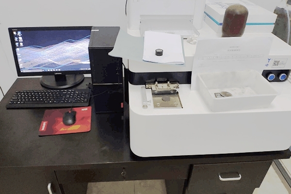 創想售后人員安裝調試儀器 /cxyq/20200820101802-FoSo-qfdjdnYb1gU_-Ds0mIyUaiB.jpg