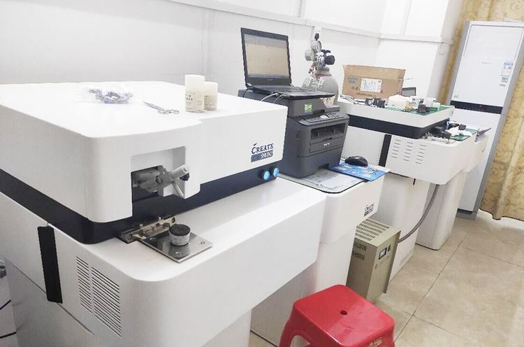 雋益機(jī)械采用創(chuàng)想儀器GLMY的臺(tái)式直讀光譜儀 /cxyq/20210105101841-FhLmch8XNv8MiMuahAhAjfQSY90g.jpg